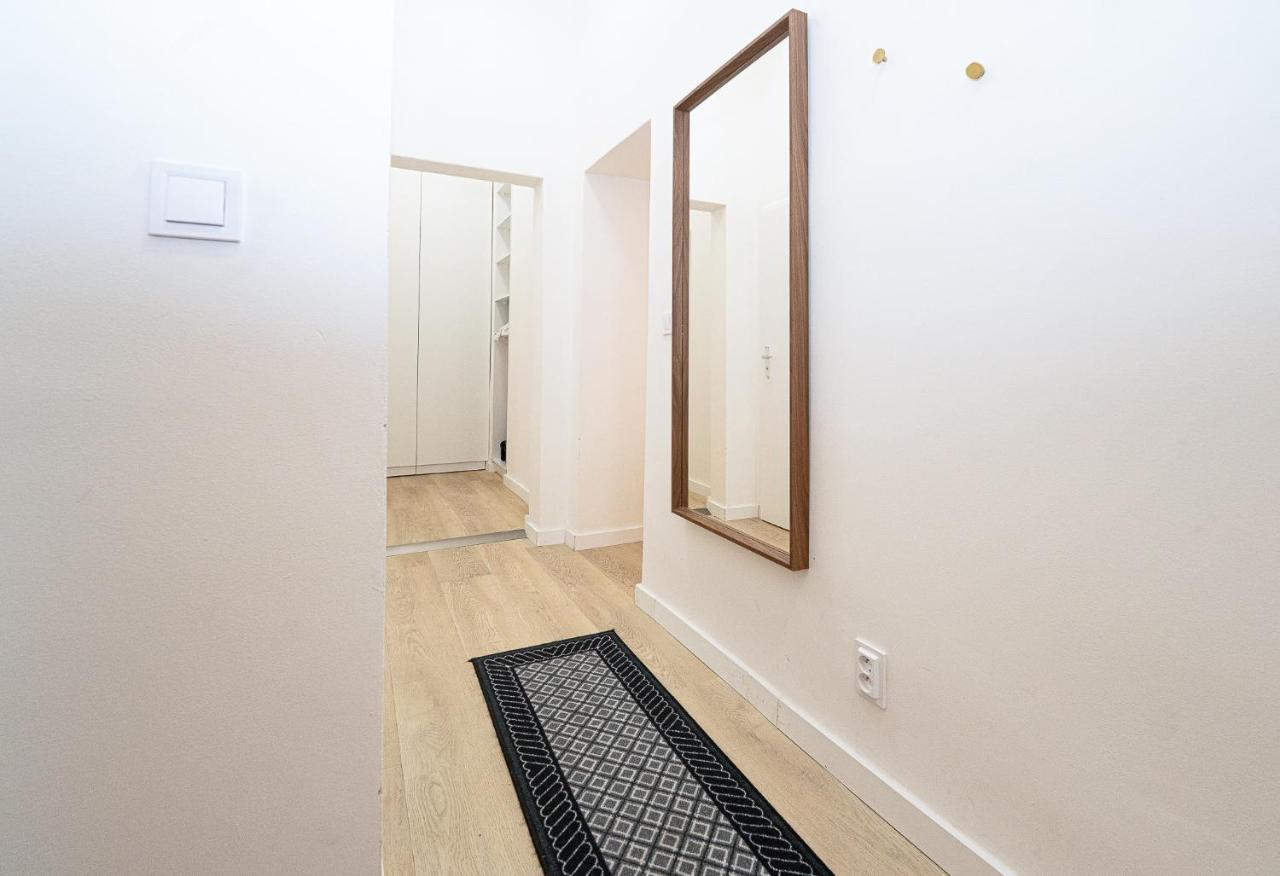 Apartamento Modern 5 Min Wenceslas Square Apartment, Praga
